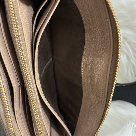 MIU MIU ZIPPY WALLET - Picture 11 of 16